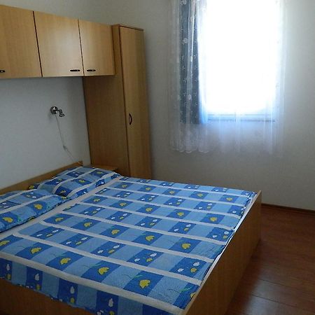 Apartments Skender Čižići Exteriör bild
